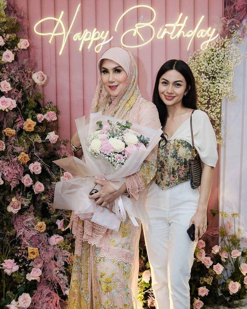 Instagram.com/marinizumarnisreal